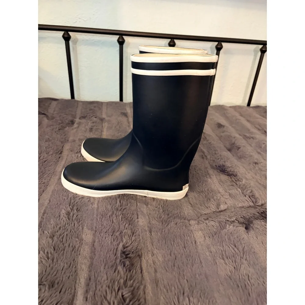 Aigle Rain Boots Women's Size 6.5 Navy Blue White Trim Nautical Classic Rainwear